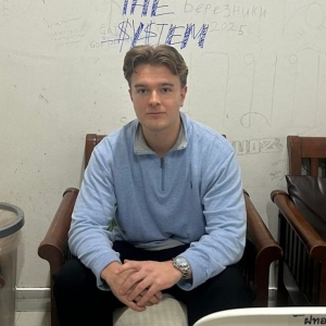 入境被拒，游客护照撕毁遭泰国普吉机场滞留