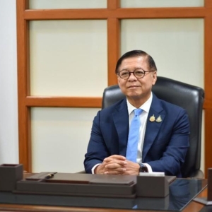 中东冲突：215名泰国公民顺利返国，62人在伊等待撤离