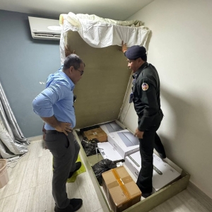 突发！金边警方查封非法网络点，多人被带走调查