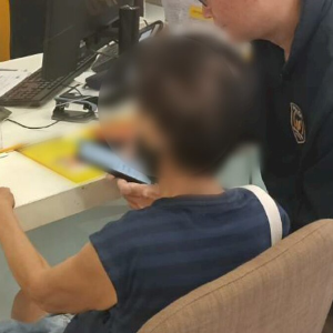 惊险！泰国银行职员及时出手，老妇避免500万泰铢投资诈骗