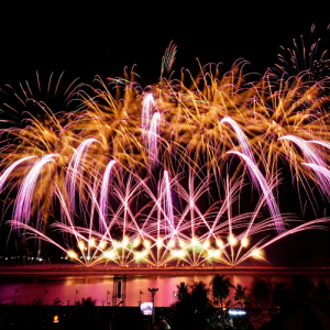 中国烟花世界闻名，极星烟花队受邀参加菲律宾国际烟花赛