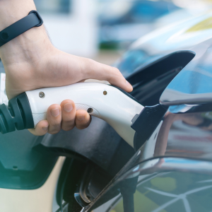 油太贵了！泰国人疯狂转投电动车，每月省4800