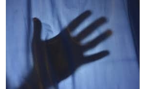 54岁男教师长期猥亵女学生 ，泰校方曾视而不见