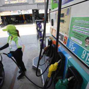 油价差太大！泰国3人走私马来西亚汽油被抓