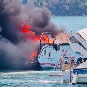 普吉岛出事了！快艇爆炸，导游当场遇难