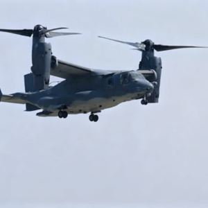 甲米机场惊现美军C-130、MV-22美军机，居民炸锅