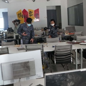 泰柬边境诈骗工厂曝光，1万名狗推对全球民众实施诈骗。