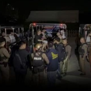 芭堤雅凌晨大行动！36名中国人KTV聚众吸毒被捕