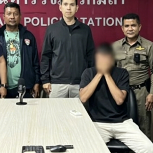 海滩上放飞自我？普吉警方依法处罚海滩不文明行为游客