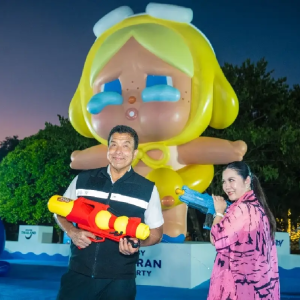 中国爆火哭娃来了，曼谷直接被挤爆