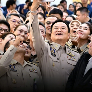 南部突然连环纵火，总理亲赴现场强硬回应