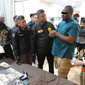 假结婚真贩毒？尼籍男子在泰生活17年，浴室藏金百万终翻车