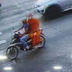 泰国住持离奇失踪！携10万泰铢出走，悬赏3万全城寻人