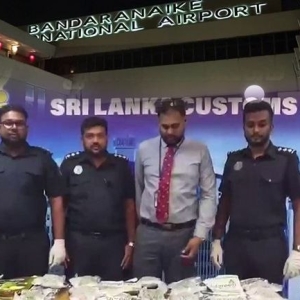 曼谷飞来斯里兰卡藏毒闯关机场？摄影师当场被抓