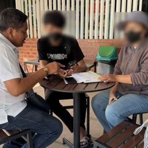 泰国一名18岁学生遭前女友现任伏击，眼部重伤！