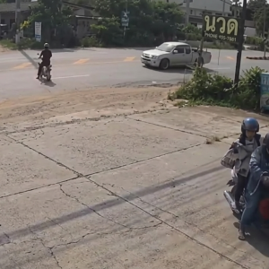 左右不分酿祸？58岁中国男子因不适泰国靠左行驶，遭遇车祸