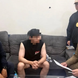 FBI通缉的千万级电诈头目在泰国落网，涉嫌跨境投资诈骗