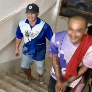 胸部中弹十余处！董里府山坡小屋血案，20岁青年不幸身亡