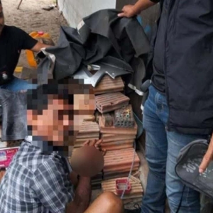 偷钱买毒！洛坤府男子一天内连吞25粒冰毒，被捕时极度亢奋
