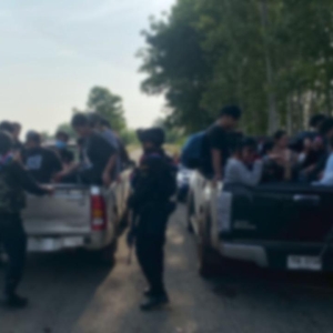 沙缴边境清缴！泰警抓获27名偷渡客，搜出60部诈骗手机