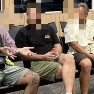 普吉岛俄籍男袭击路人，其泰籍女友叫嚣“我爸是警察”！