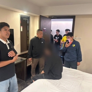 曼谷唐人街陷金融黑产？警方收网抓获电诈及洗钱主谋