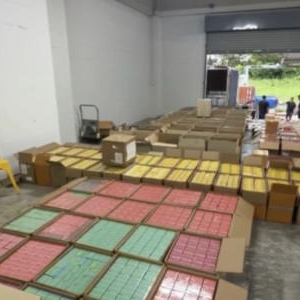 数万件电子烟藏仓库遭查获,泰警扣押1700万泰铢货物