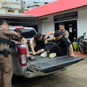 湄索强冲卡撞人致死！泰籍司机载3名中国人逃警检被捕