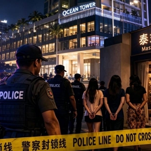 因抢客户结怨！泰素攀武里府一商贩遭同行近距离枪杀