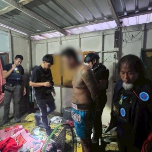 突发！泰国警方逮捕两袭警毒贩，曾向卧底开枪
