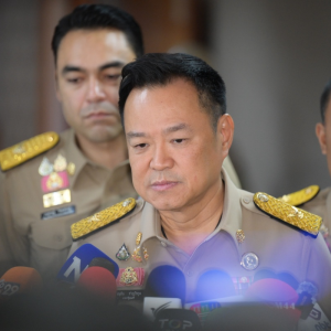 阿努廷下令彻查机场毒品漏洞，并将召开专项会议