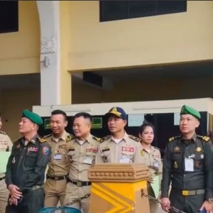 柬埔寨波贝口岸遣返79名泰国人，涉网络赌博案件