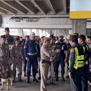 K9警犬出动！泰国旅游警察联合多部门开展机场安全检查